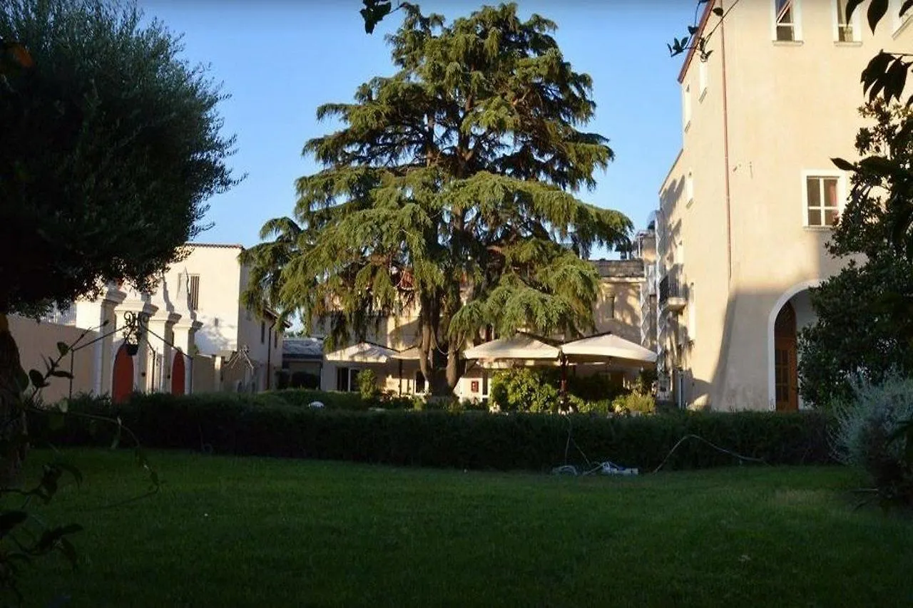 Relais Villa Buonanno Черкола 4*,